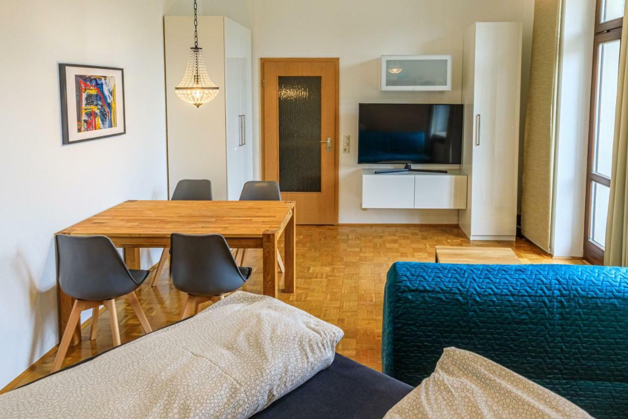 Charming City Apartment With Parking Spot Wurzburg Bagian luar foto